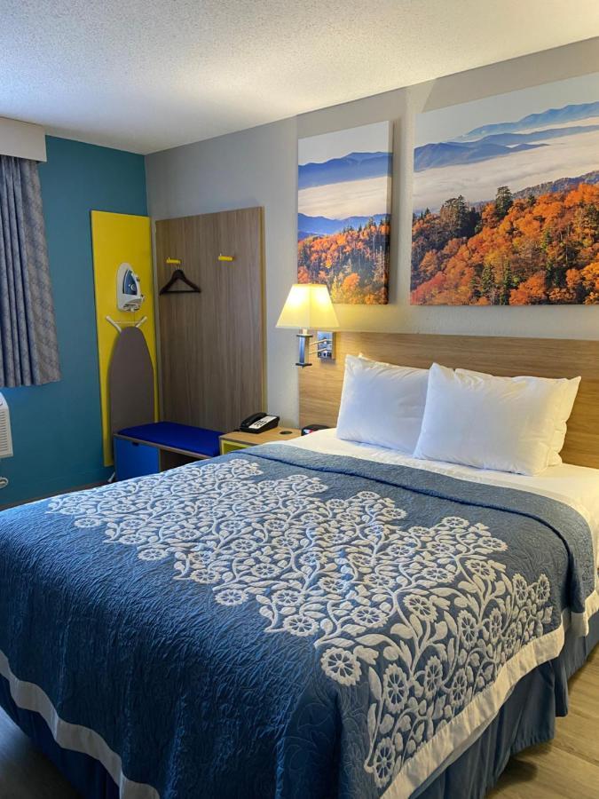 Days Inn By Wyndham Brunswick Bath Area Extérieur photo