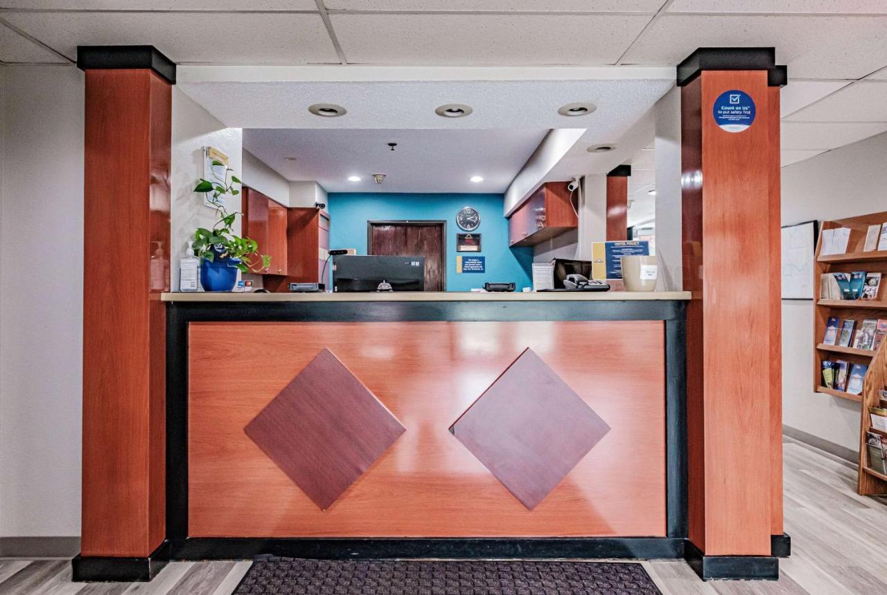 Days Inn By Wyndham Brunswick Bath Area Extérieur photo