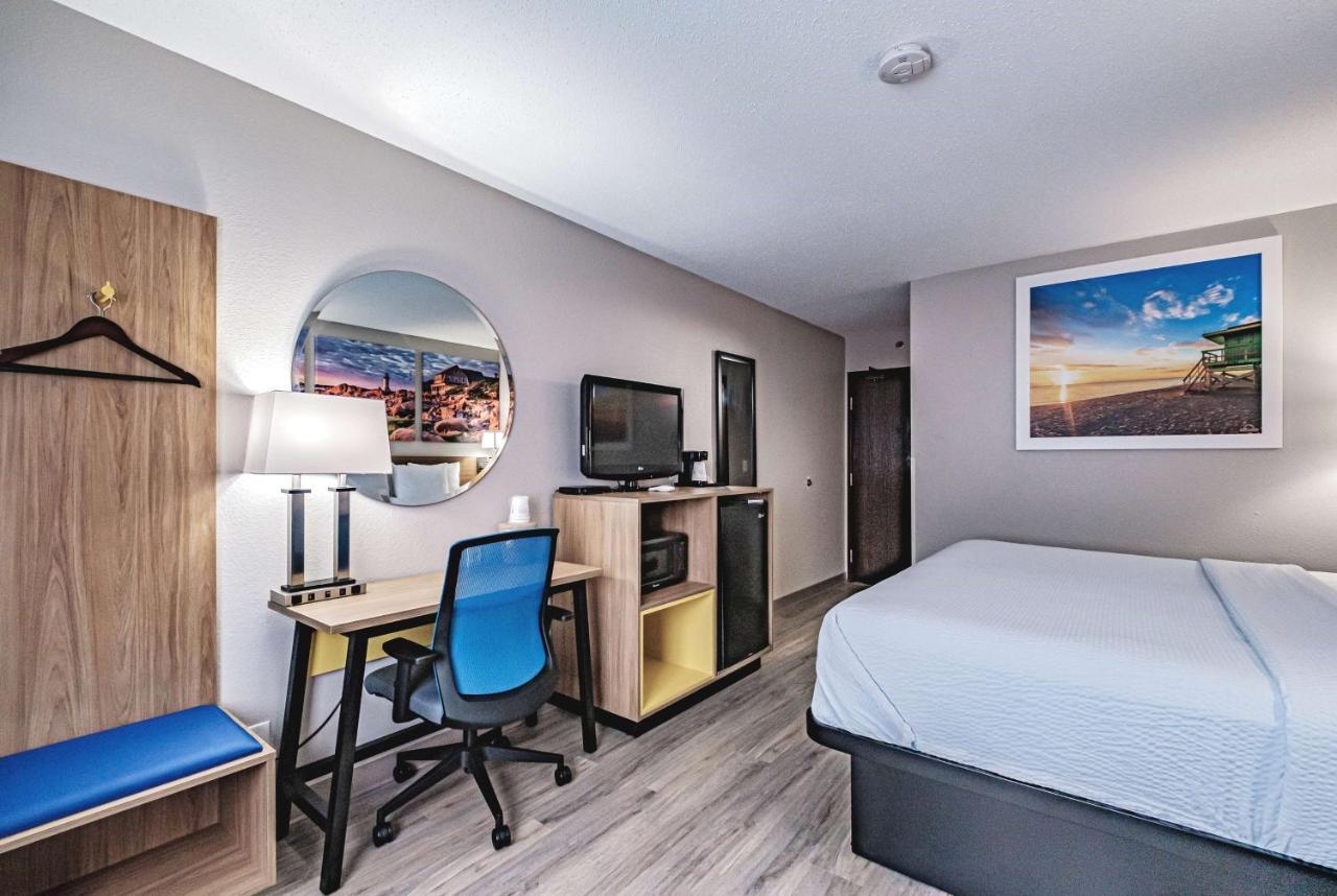 Days Inn By Wyndham Brunswick Bath Area Extérieur photo
