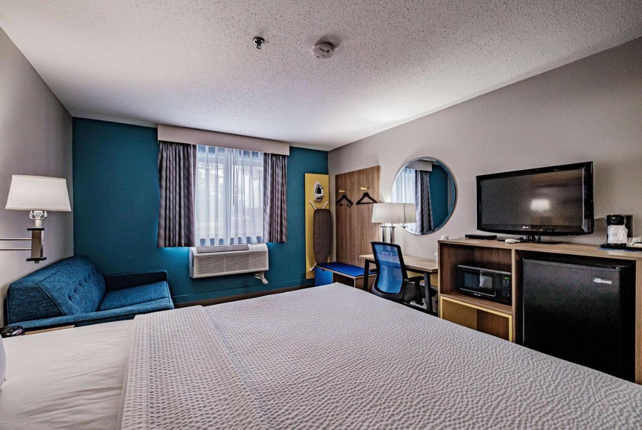 Days Inn By Wyndham Brunswick Bath Area Extérieur photo